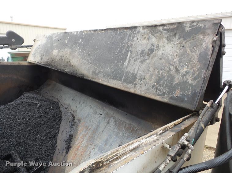 image for item BG9531 2006 Freightliner Business Class M2 pothole patcher truck