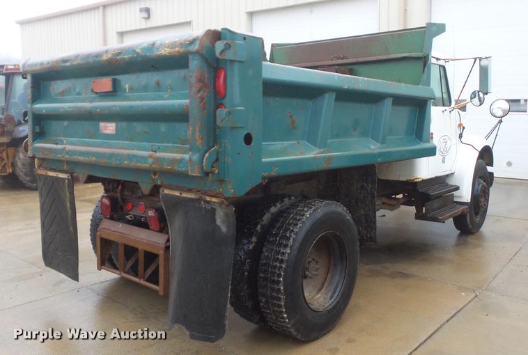image for item BG9535 1990 International 4600 dump truck