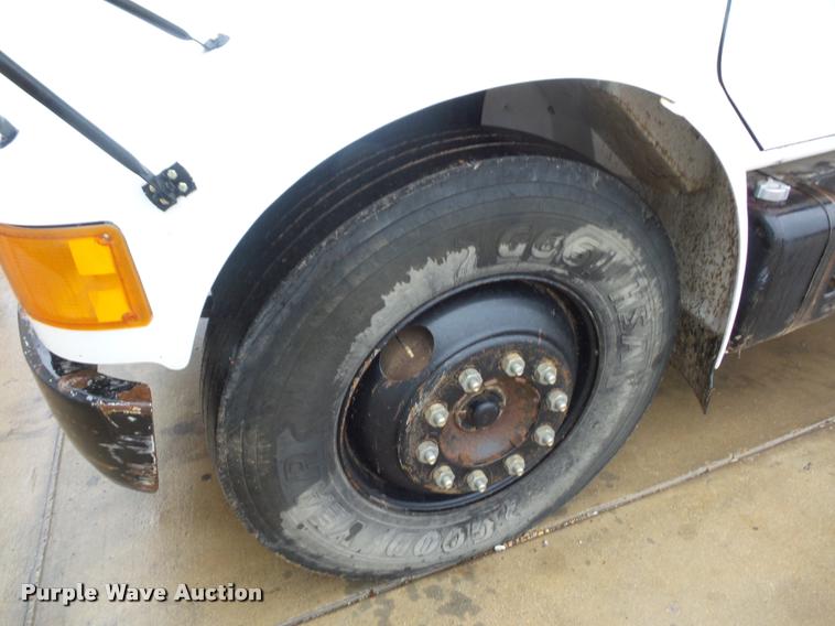 image for item BG9535 1990 International 4600 dump truck