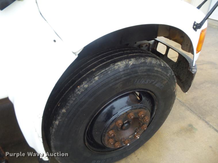 image for item BG9535 1990 International 4600 dump truck