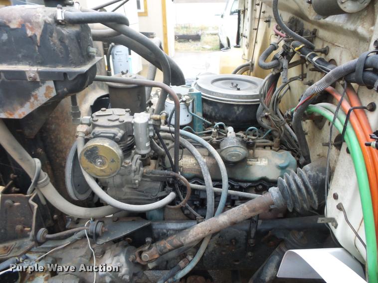 image for item BG9535 1990 International 4600 dump truck