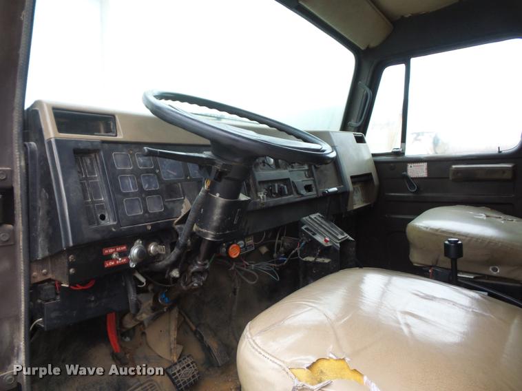 image for item BG9535 1990 International 4600 dump truck