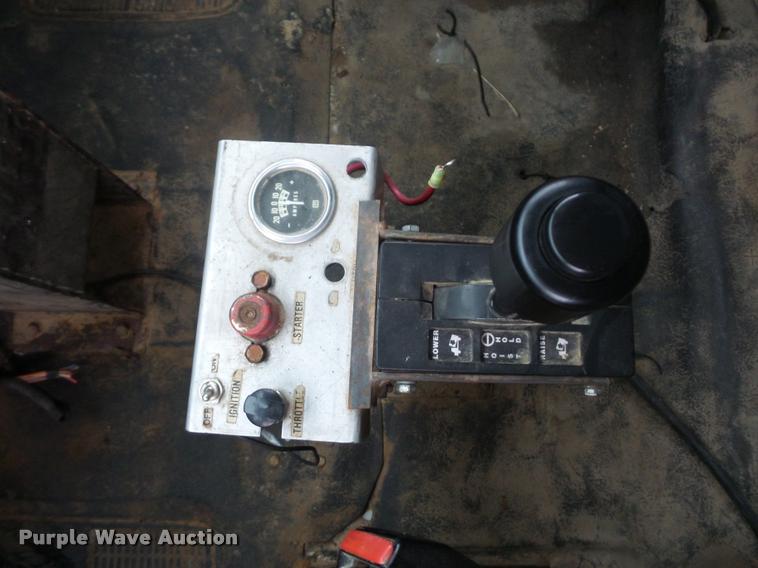 image for item BG9535 1990 International 4600 dump truck