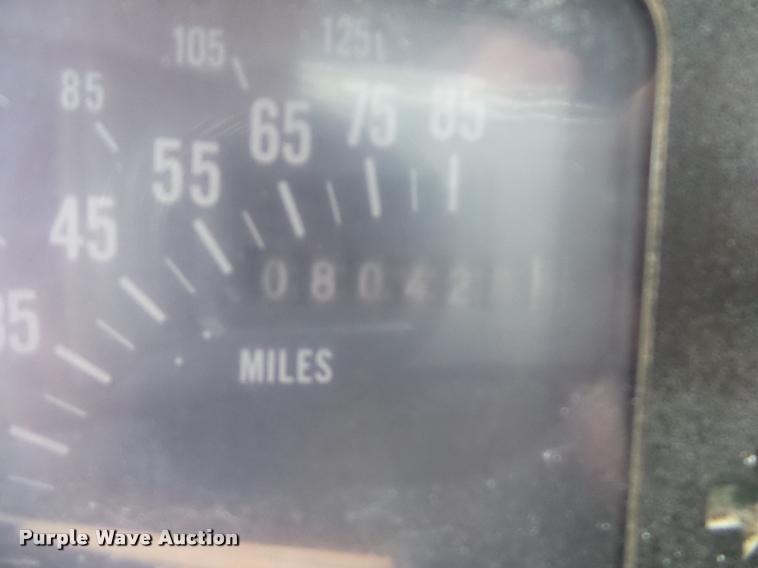 image for item BG9535 1990 International 4600 dump truck