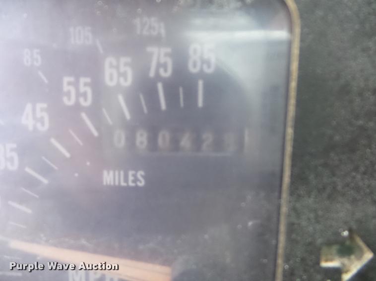 image for item BG9535 1990 International 4600 dump truck