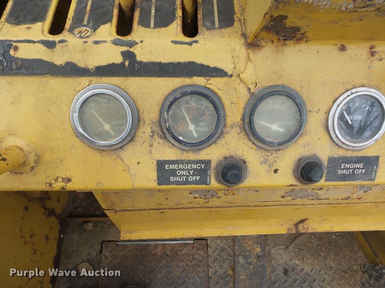 image for item BG9543 1990 Vermeer T-800-HT trencher