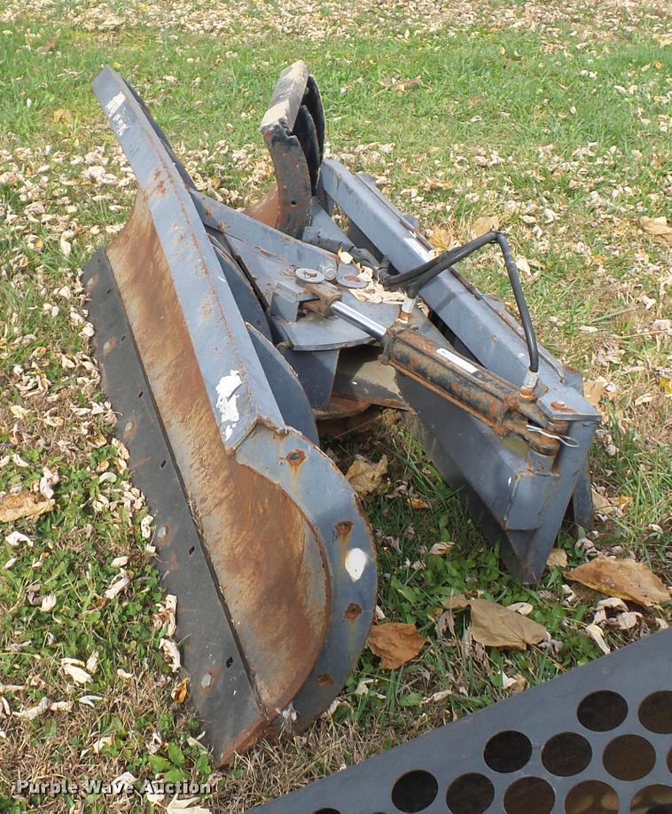 image for item BG9547 Thomas Equipment U-2039 skid steer snow plow