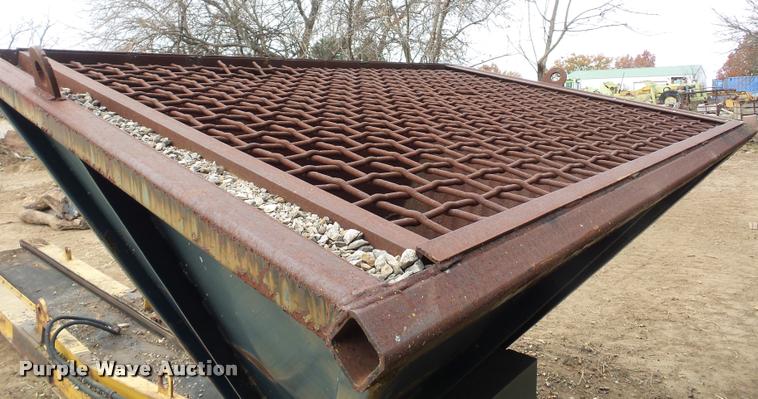 image for item BG9562 Hydraulic conveyor