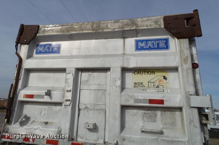 image for item BJ9293 1991 Mate end dump trailer