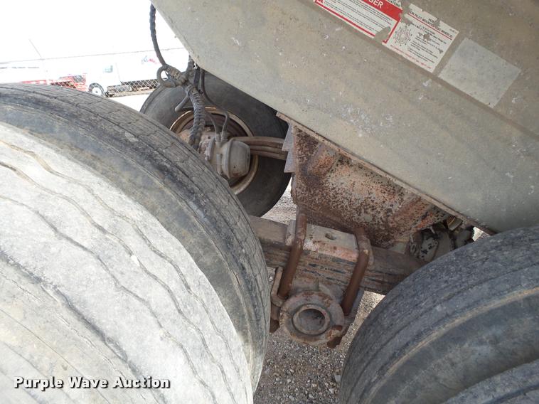 image for item BJ9293 1991 Mate end dump trailer