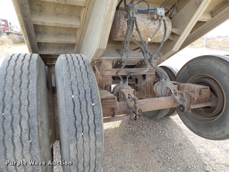 image for item BJ9293 1991 Mate end dump trailer