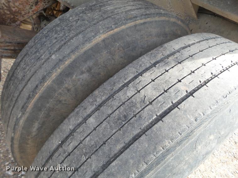 image for item BJ9293 1991 Mate end dump trailer