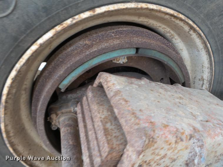 image for item BJ9293 1991 Mate end dump trailer