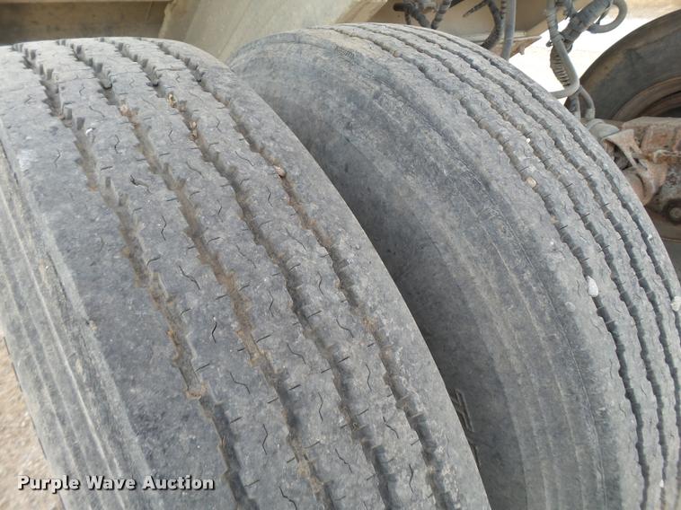 image for item BJ9293 1991 Mate end dump trailer