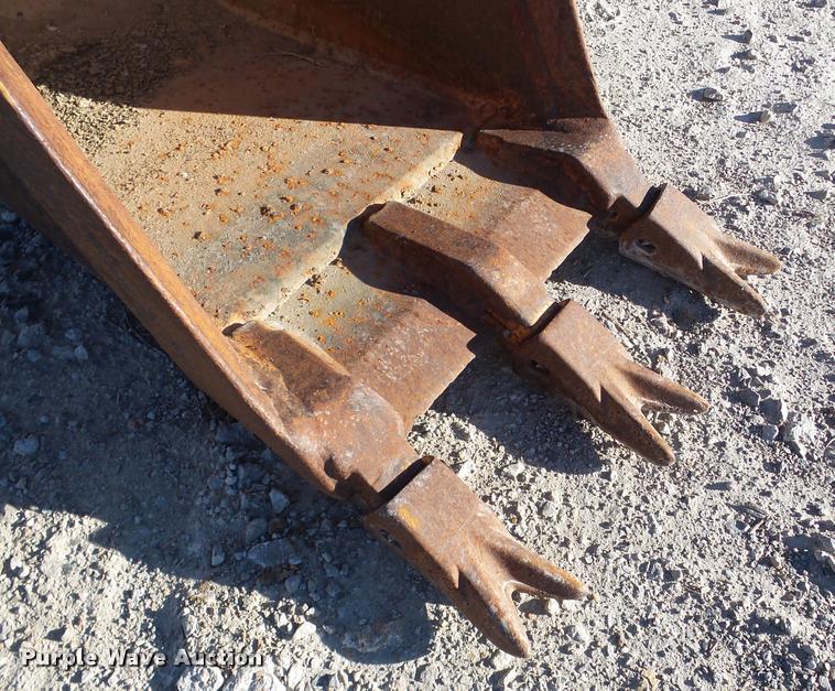 image for item BR9000 Backhoe bucket