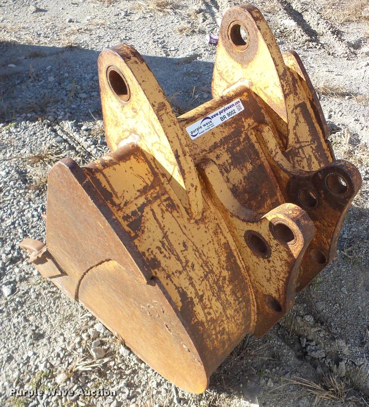image for item BR9002 Backhoe bucket