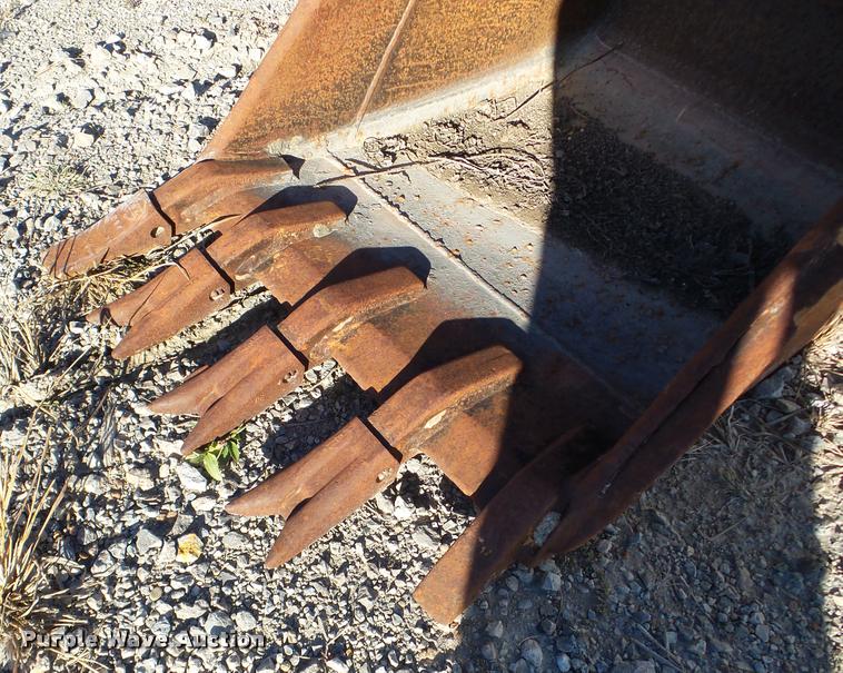 image for item BR9002 Backhoe bucket