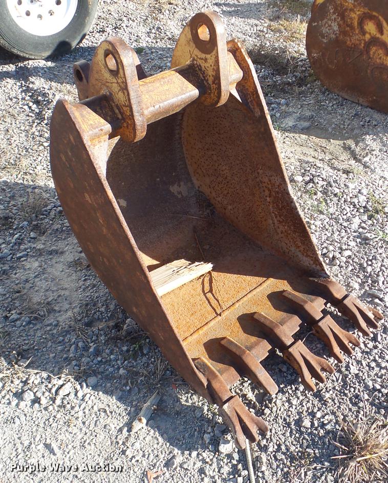 image for item BR9003 Backhoe bucket