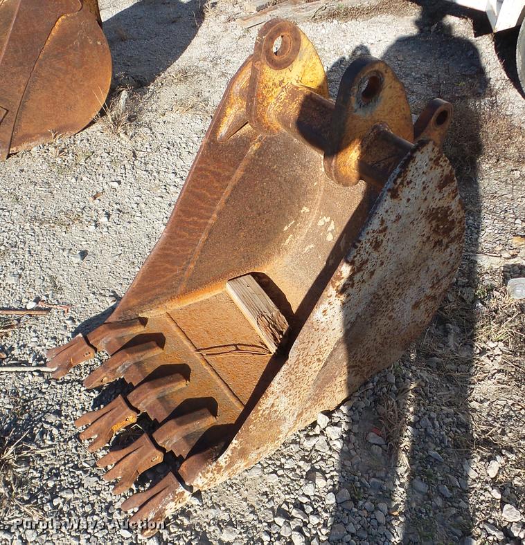 image for item BR9003 Backhoe bucket