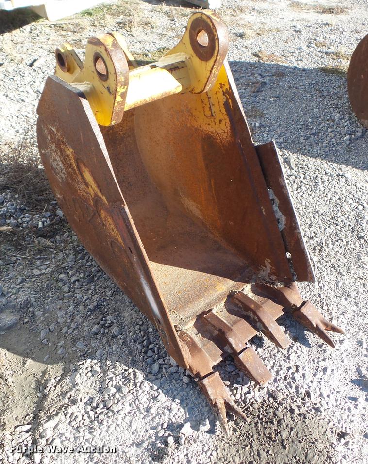 image for item BR9004 Backhoe bucket