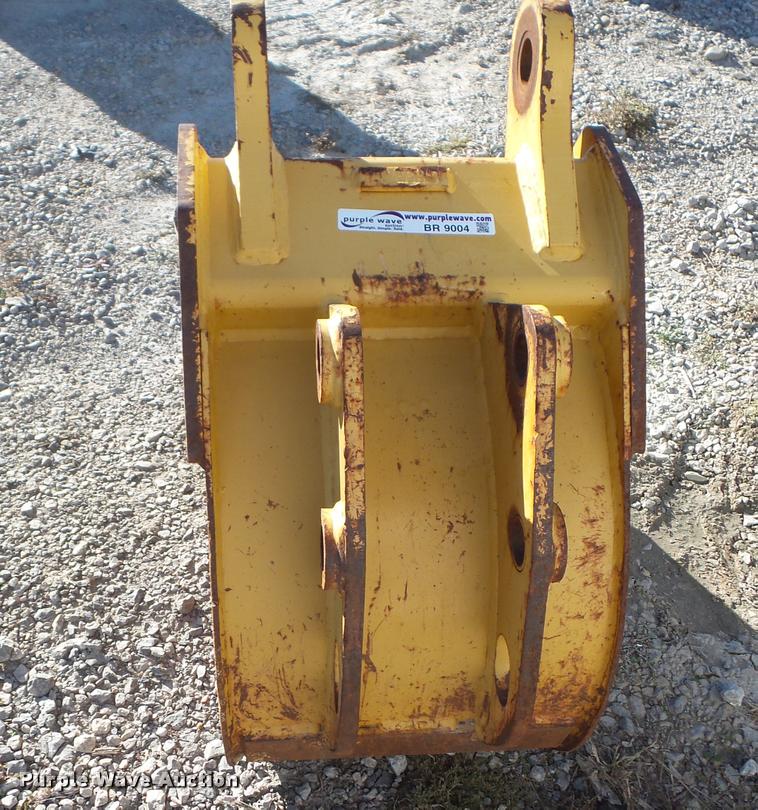 image for item BR9004 Backhoe bucket