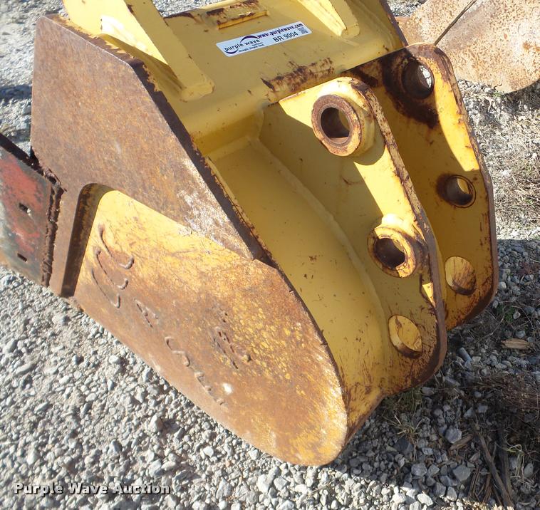 image for item BR9004 Backhoe bucket