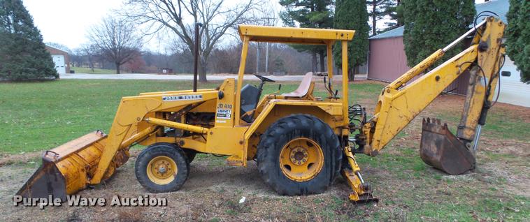 image for item BZ9956 1976 John Deere 410 backhoe