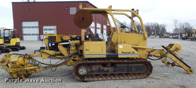 image for item BZ9959 1997 Vermeer RC6000 Flextrak 115 vibratory plow