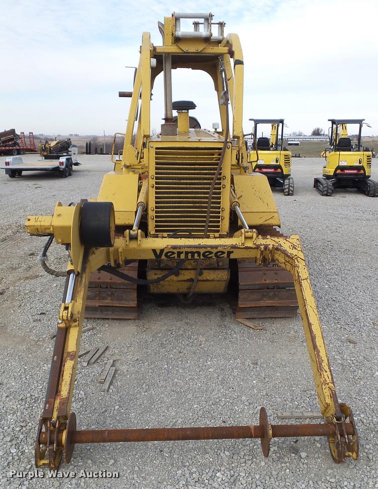 image for item BZ9959 1997 Vermeer RC6000 Flextrak 115 vibratory plow