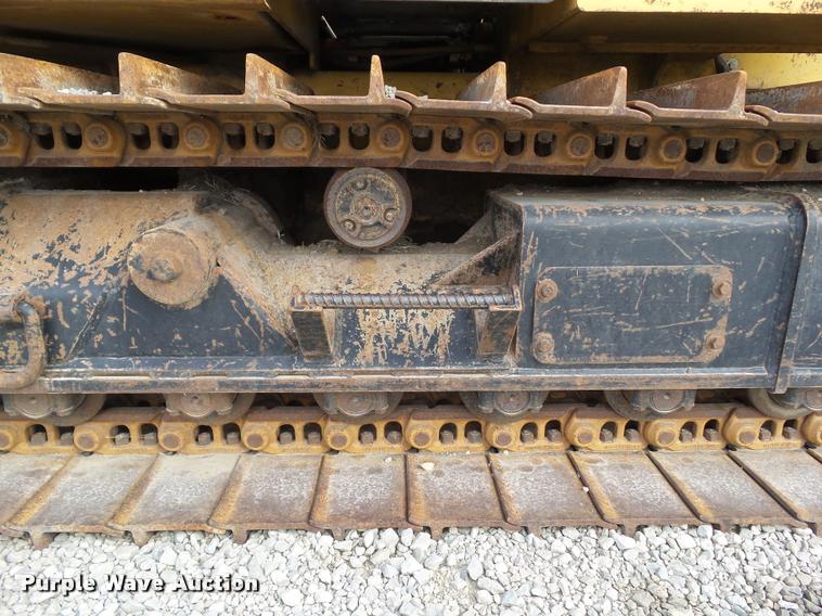 image for item BZ9959 1997 Vermeer RC6000 Flextrak 115 vibratory plow