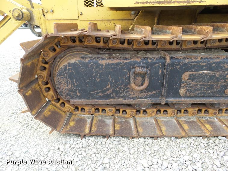 image for item BZ9959 1997 Vermeer RC6000 Flextrak 115 vibratory plow