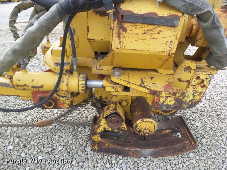 image for item BZ9959 1997 Vermeer RC6000 Flextrak 115 vibratory plow