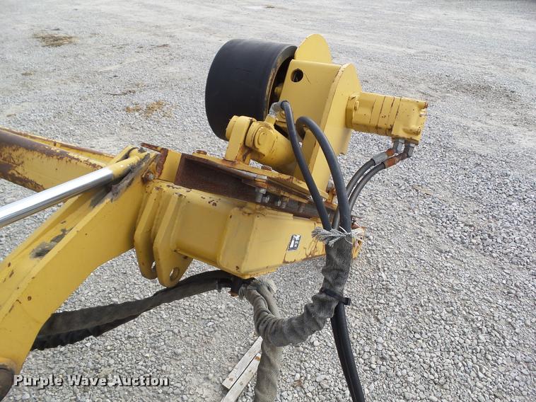 image for item BZ9959 1997 Vermeer RC6000 Flextrak 115 vibratory plow