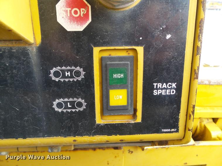 image for item BZ9959 1997 Vermeer RC6000 Flextrak 115 vibratory plow