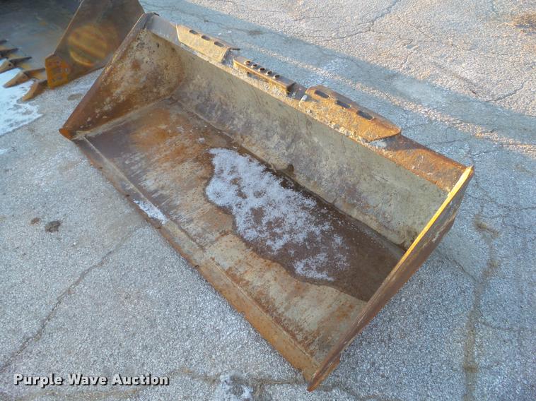 image for item BZ9962 Skid steer bucket