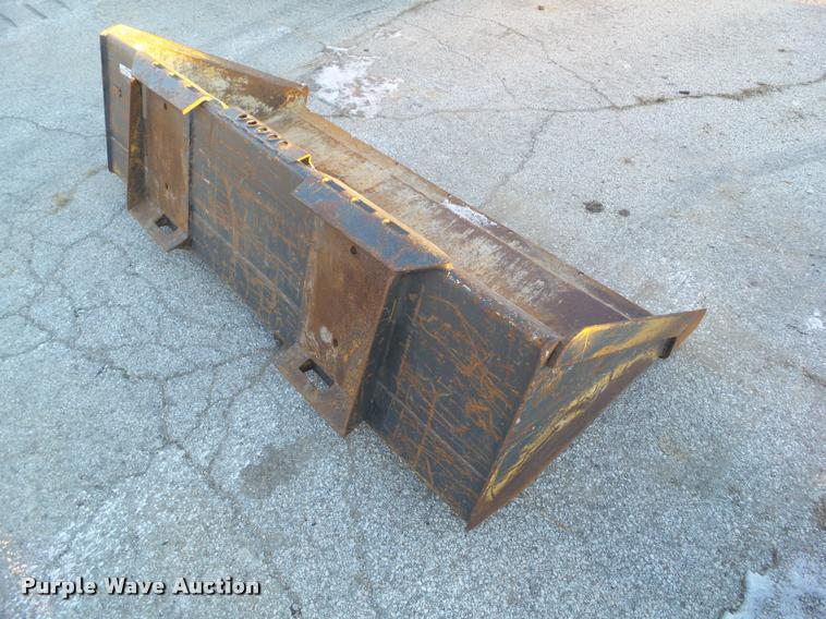 image for item BZ9962 Skid steer bucket