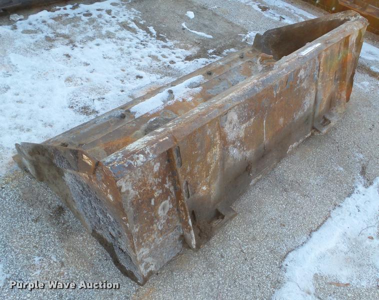 image for item BZ9964 Skid steer bucket