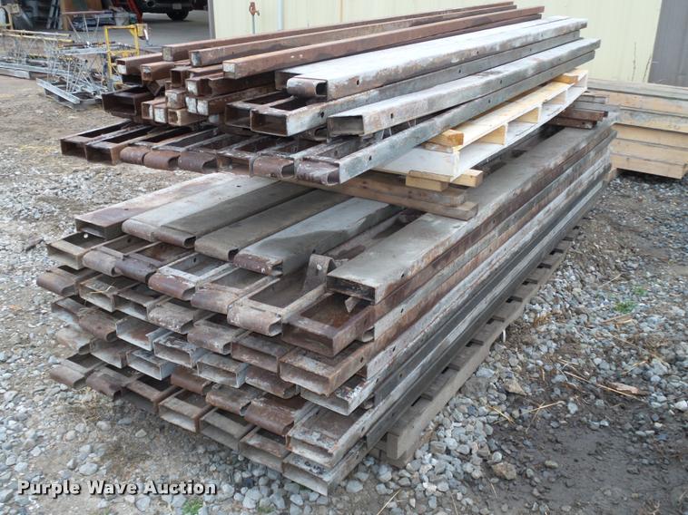 image for item CA9329 Concrete forms