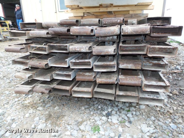 image for item CA9329 Concrete forms