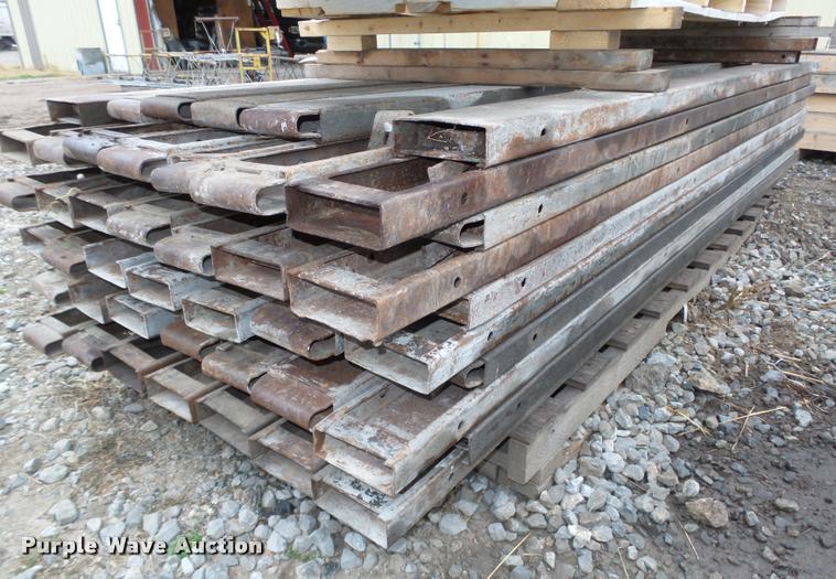 image for item CA9329 Concrete forms