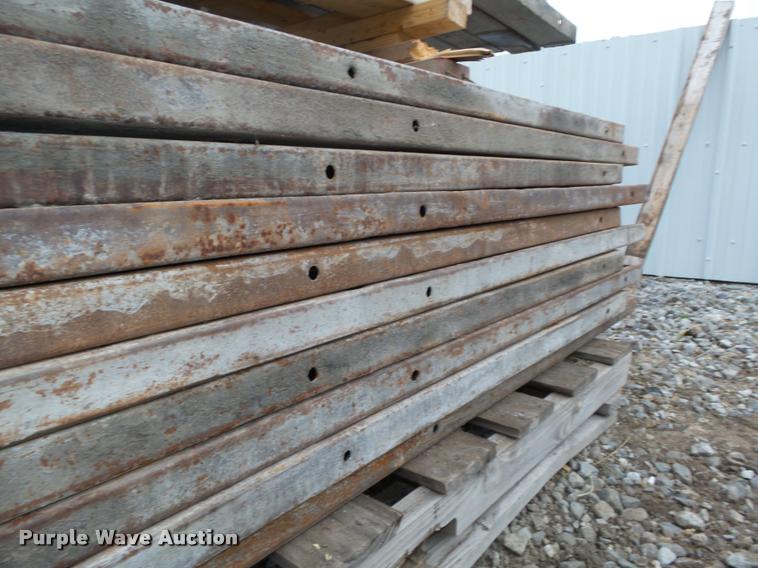 image for item CA9329 Concrete forms