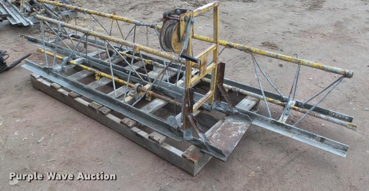 image for item CA9331 Vibrating concrete screed