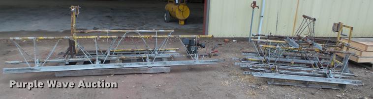 image for item CA9331 Vibrating concrete screed