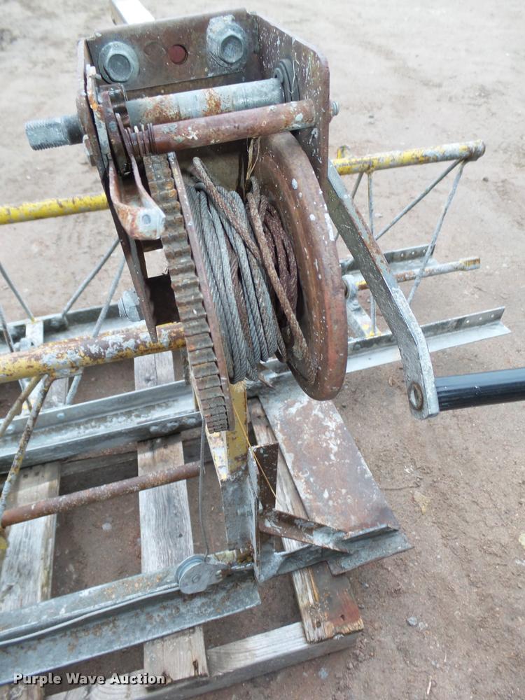 image for item CA9331 Vibrating concrete screed