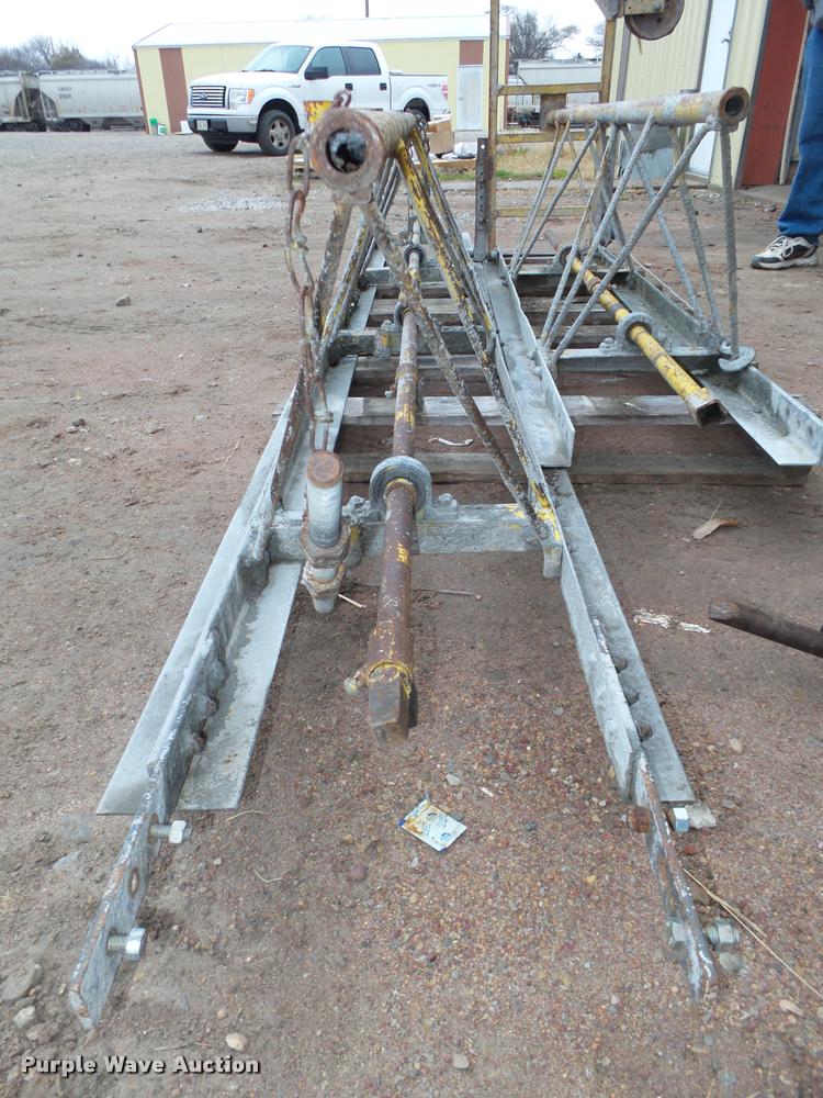 image for item CA9331 Vibrating concrete screed