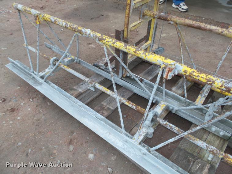 image for item CA9331 Vibrating concrete screed