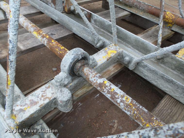 image for item CA9331 Vibrating concrete screed