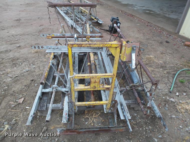 image for item CA9331 Vibrating concrete screed