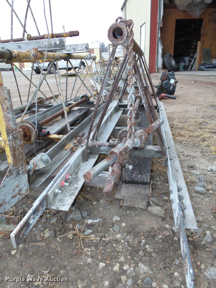 image for item CA9331 Vibrating concrete screed