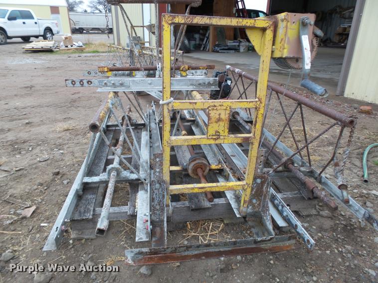 image for item CA9331 Vibrating concrete screed